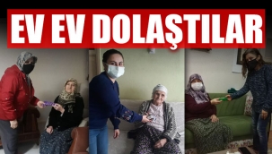 AKP törenle çorap dağıttı