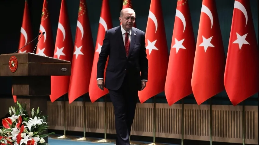 "Erdoğan AK Parti'den koparılmak isteniyor"