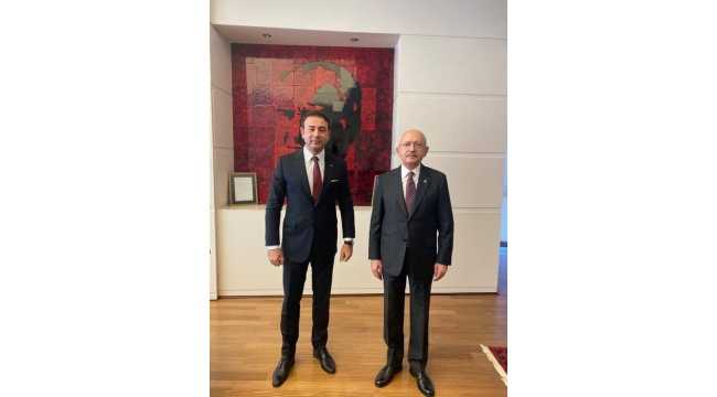 KEMAL KILIÇDAROĞLU'NDAN BAŞARILI BELEDİYE BAŞKANINA TEŞEKKÜR!