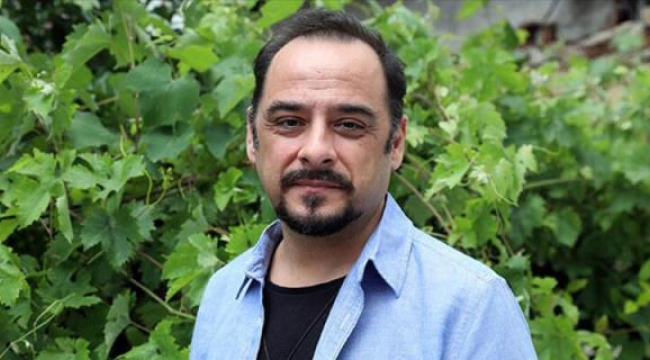 Koronavirüsü atlatan Burak Akkul'dan çok konuşulacak açıklama: Hastanede uyutulunca rahmetli annemle bağlantı kurdum