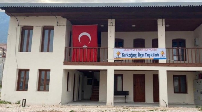 AKP'li belediye tarihi hanı AKP'ye kiraladı