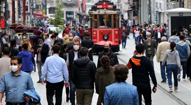 Bilim Kurulu üyesi açıkladı: İstanbul'da üçüncü dalgaya girdik