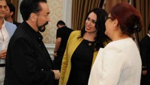 Yeni Aile Bakanı Yanık'ın Adnan Oktar ile fotoğrafları ortaya çıktı: Çırağan Sarayı'ndaki iftarına katılmış