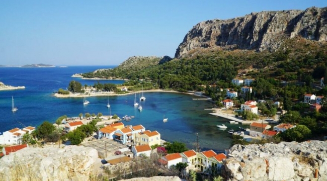 Yunan adalarından "Özgürlük Operasyonu": Ada sakinlerine aşı yapıp turizmi açıyorlar