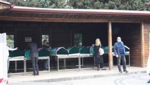 Tabut taşıyıcıları ve gassallar koronavirüs cenazelerini anlattı: 'Böylesini görmedik'