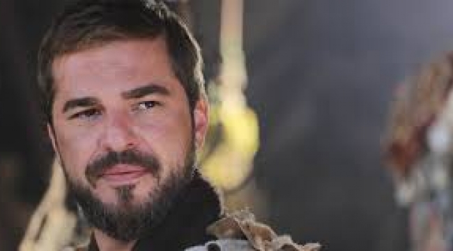 Oyuncu Engin Altan Düzyatan'ı 575 milyon dolarlık sahte çekle dolandırmakla suçlanan fenomen gözaltına alındı