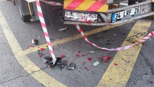 Sokak köpekleri saldırdı, kaçmaya çalışan sürücüyü hatalı park eden çekici öldürdü.