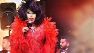 Bodrum'da tatil yapan Bülent Ersoy, makyajsız görüntülendi