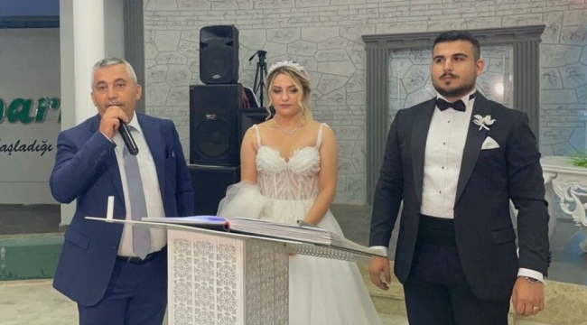 Kendi kızının nikahını kıydı