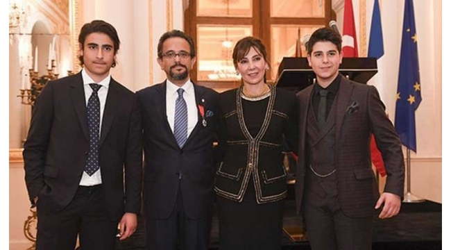 Ali Sabancı'nın oğlu Emrecan Sabancı karakolluk oldu! Vip odadaki eğlenen şahıs kim?