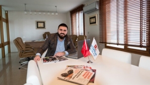 Bekir Eryılmaz'ın çakarlı Maybach'ta polis ve vekil kartı