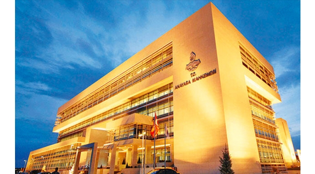 İnternet haberine yorum yaptı, hapis cezası aldı, AYM 'dur' dedi