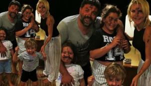 ECE ERKEN VE ŞAFAK MAHMUTYAZICIOĞLU İLE MUTLU'LUĞUN RESMİNİ PAYLAŞTI..