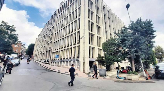 Belçika Kralı'nı ağırlamıştı! Boğaz'da bir hayalet bina