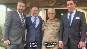SABİT EREN ,JANDARMA GENEL KOMUTANI ARİF ÇETİN 'İN RESMİNİ PAYLAŞARAK NEYİ AMAÇLIYOR?
