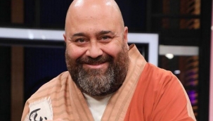 Aşkları TV8'de başlamıştı! MasterChef jürisi Somer Sivrioğlu'nun genç sevgilisi Pınar Kızılkaya'ya bakın! 