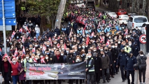 BEŞİKTAŞ BELEDİYESİ ATA'YA SAYGI YÜRÜYÜŞÜNE ONBİNLER KATILDI