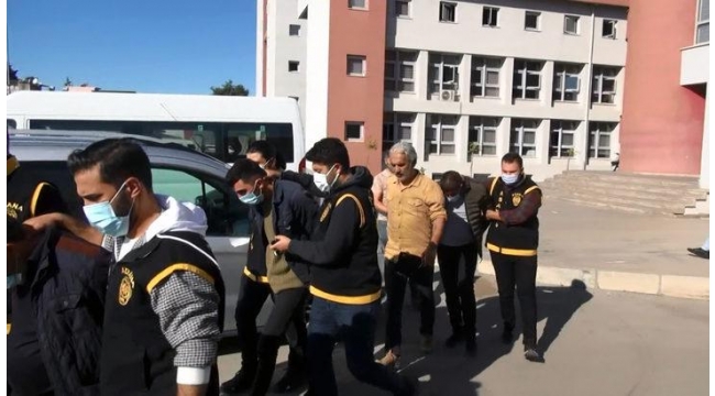 Film gerçek oldu! 'Sazan sarmalı' yöntemiyle 3 kişiyi 617 bin TL dolandırdılar