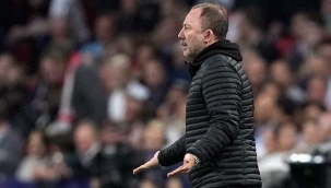 Beşiktaş'ta Sergen Yalçın'dan şok istifa