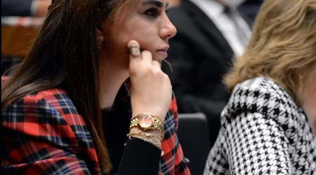 Zehra Cemre Özyalçın "Türk halkı yoksullaşıyor"