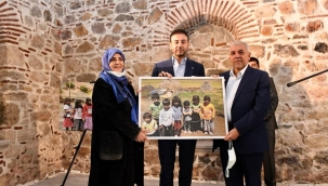 'MUTFAKSIZ KADINLAR' SERGİSİ BEŞİKTAŞ'TA ZİYARETÇİLERİYLE BULUŞTU