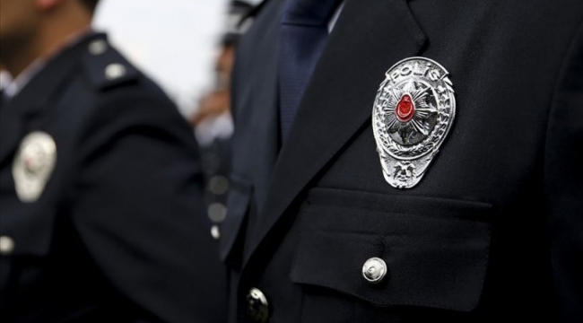 İstanbul Emniyeti'nden polislerin Suriyelilerin aracına uyuşturucu ve sahte para koyduğu ortaya çıktı