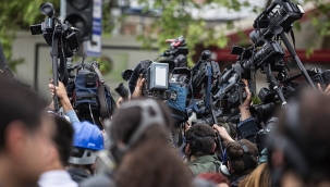 Türkiye'de Gazetecilere hapis, kaçakçılara af