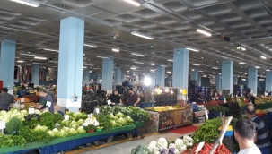 Pazarcı esnafı isyan etti: 'Çıldırmak üzereyiz'