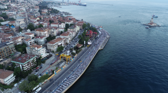 Üsküdar Belediyesi'nden skandal iftar organizasyonu: Yüzbinlerce kişinin kullandığı sahil yolu iftardan 12 saat önce kapatıldı
