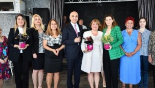 Başkan Dr. Bülent Kerimoğlu "Birbirimizin yerine değil; ülkemizi 20 yıldır yöneten Akp'li kadroların yerine geçmek için mücadele edeceğiz."