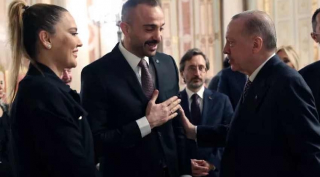 Akaryakıt zamlarına isyan eden Demet Akalın, Cumhurbaşkanı Erdoğan'a seslendi: Abi yeter yeter