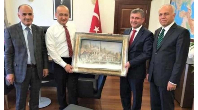 Hilmi Türkmen'den yakın arkadaşa rekor ihale!