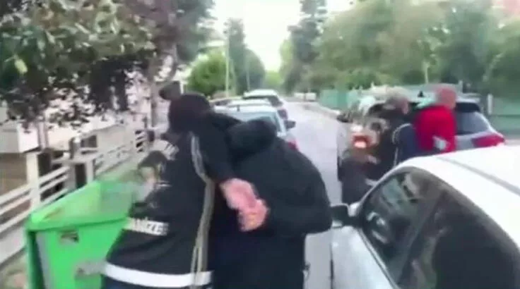 İstanbul'da suç örgütü operasyonu: 12 şüpheli tutuklandı