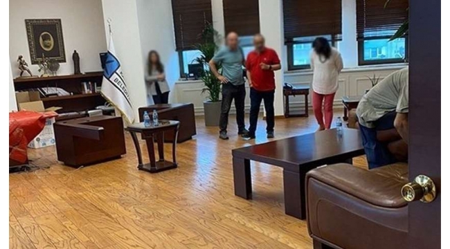 Kadıköy Belediyesi Başkanı Odabaşı'nın makam odasına haciz