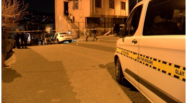 İstanbul'da pusu kurdukları otomobile kurşun yağdırdılar