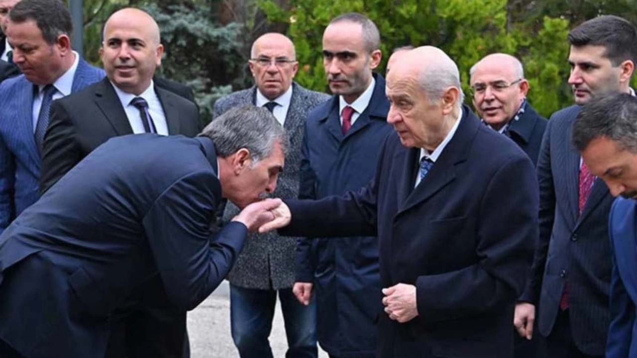 Bahçeli'nin Menzil bağlantısı olan danışmanına ihale yağıyor