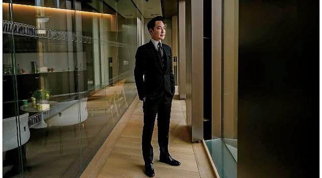 Forbes sahte 'milyarder' Calvin Lo'yu dünyaya rezil etti