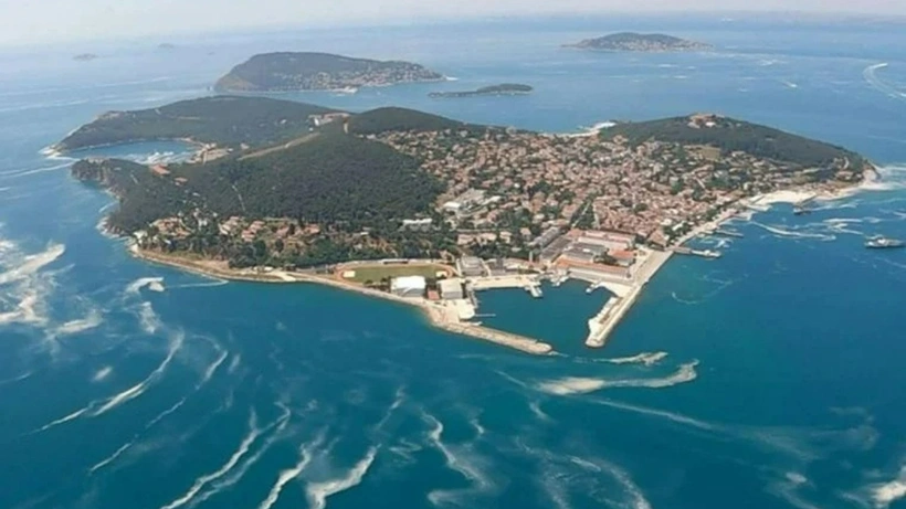 Adalar için hazırlanan 'rant' planına Adalılar'dan tepki