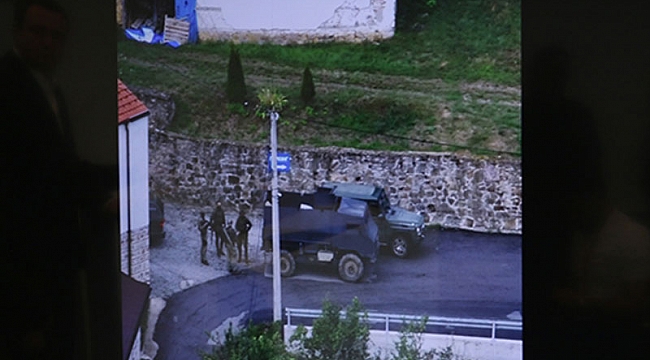 Sırp grup ile Kosova arasında çatışma: 1'i polis 4 kişi öldü