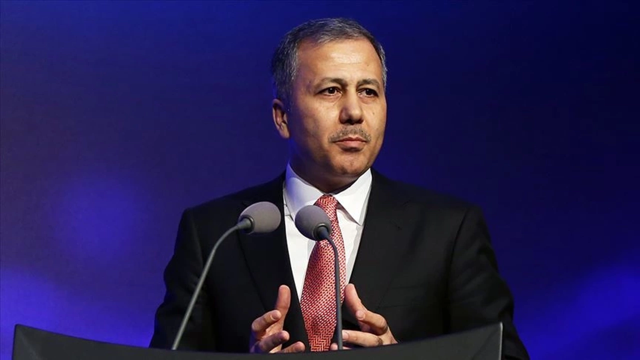 İçişleri Bakanı duyurdu: 32 ilde operasyon düzenlendi, çok sayıda gözaltı var