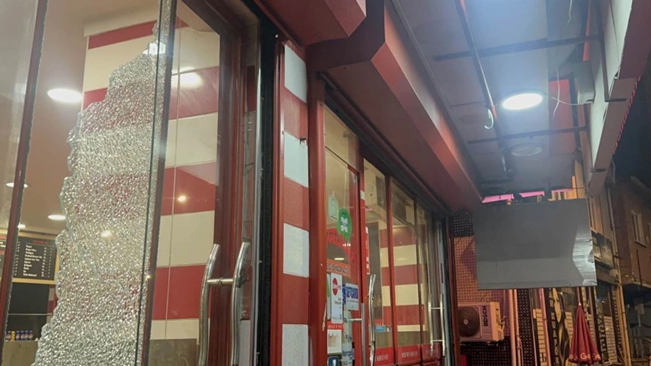 Eyüpsultan'da restorana pompalı silahla saldırı