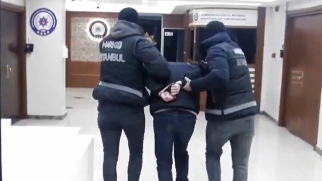 Kırmızı bültenle aranan suç örgütü üyesi İstanbul'da yakalandı