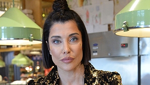 Deniz Akkaya telefonuna el koyduğu 15 yaşındaki kızının saldırısına uğradı! Deniz Akkaya'dan şoke eden açıklama: Önce saldırdı sonra balkona kilitledi...