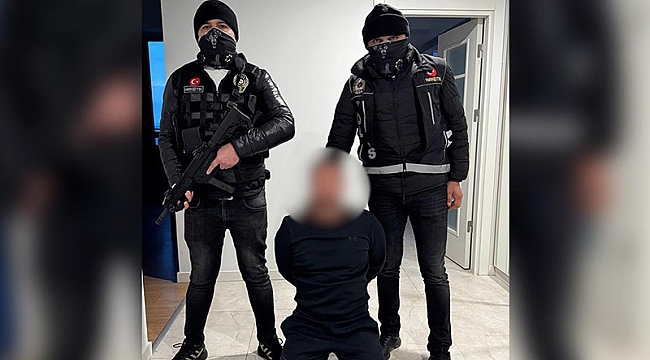 Kırmızı bültenle aranan uyuşturucu baronu İstanbul'da yakalandı
