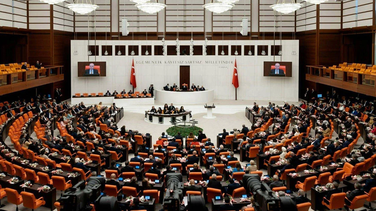 10. Yargı Paketi TBMM Genel Kurulu'nda kabul edildi: 8 madde çıkarıldı