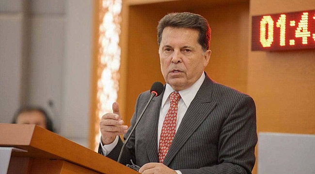 Ahmet Özer: Bahçeli, CHP'ye karşı yürütülen siyasi operasyonların sürece zarar verdiğinin farkında