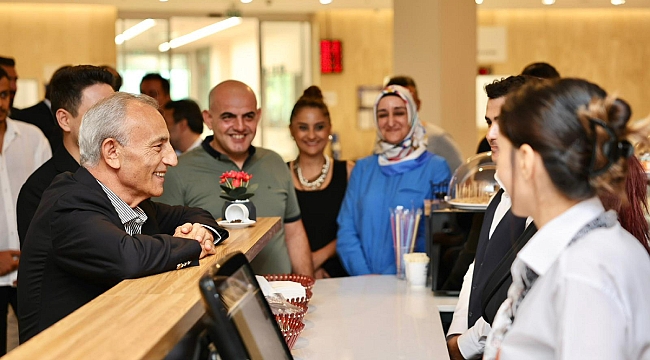 KÜÇÜKÇEKMECE BELEDİYESİ ANA HİZMET BİNASINA YENİ SOSYAL ALAN: KAFE K HİZMETE AÇILDI!