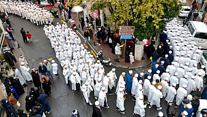 İsmailağacılar'dan gövde gösterisi: Medrese yürüyüşü yaptılar